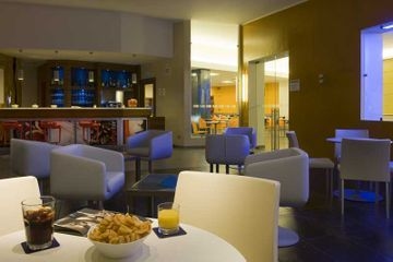 Holiday Inn Express3