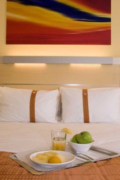 Holiday Inn Express2