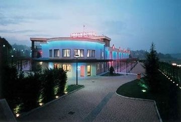 Dream Hotel0