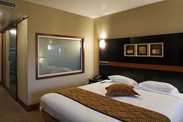 Radisson Blu Cdg Airport3