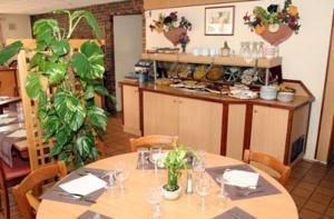 COMFORT HOTEL BRETIGNY-SUR-ORGE4