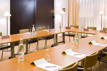 Mercure Centre1