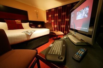 Mercure Chester Abbots Well2