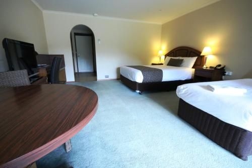Bell Tower Inn4