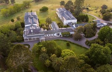 Chateau Yering Hotel (Chateau Yering)0