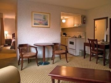 BEST WESTERN PLUS KINGS INN &1