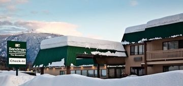 SANDMAN INN1