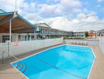 TRAVELODGE VERNON2