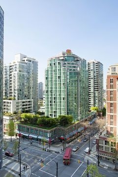 Rosedale on Robson0