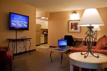 ACCENT INN4