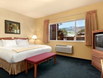 Days Inn and Conference Centre4