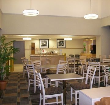 HAMPTON INN - SUITES BY HILTON4