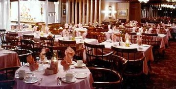 Michael's Inn Fallsview Hotel4