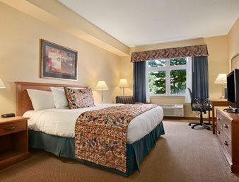 DAYS INN - BARRIE3