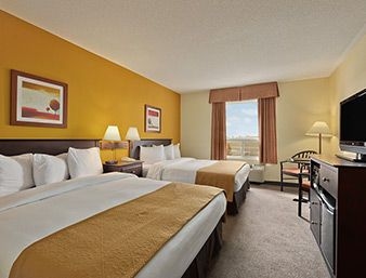 SUPER 8 BARRIE1