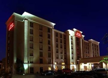 HAMPTON INN - SUITES BY HILTON0