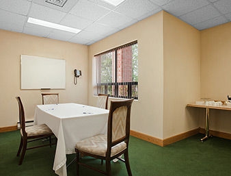 TRAVELODGE CHATHAM1