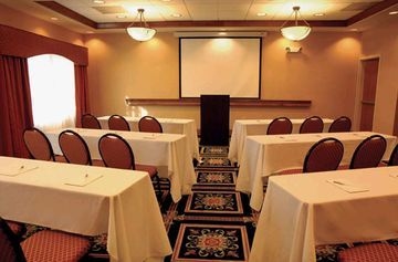 HAMPTON INN - SUITES BY HILTON1