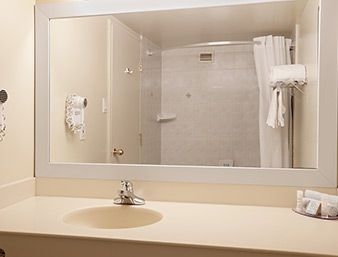 TRAVELODGE OTTAWA HOTEL & CONFERENCE CENTRE1