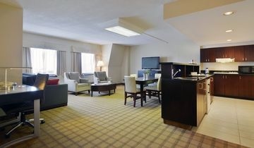 Radisson Hotel Ottawa Parliament Hill3