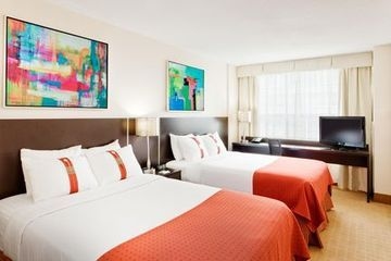 HOLIDAY INN DOWNTOWN CENTRE3