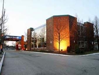 HOWARD JOHNSON INN AND SUITES0