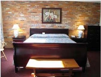 HOWARD JOHNSON HOTEL TORONTO Y4