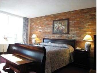 HOWARD JOHNSON HOTEL TORONTO Y3