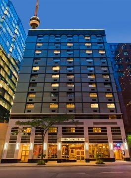 โรงแรมเดอะ สแตรทโคนา (The Strathcona Hotel)0