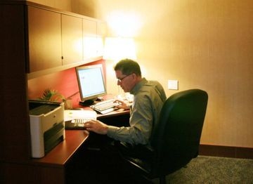 Hampton Inn and Suites Laval2