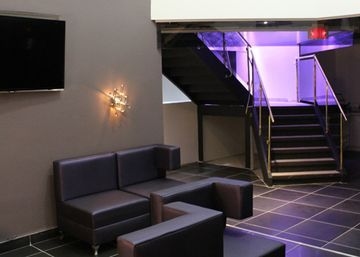 Quality Hotel and Suites Downtown4
