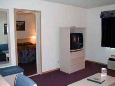 คอมฟอร์ต อินน์ แอนด์ สวีทส์ (COMFORT INN & SUITES)2