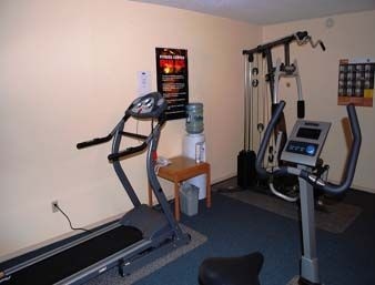HOWARD JOHNSON INN YORKTON SK1