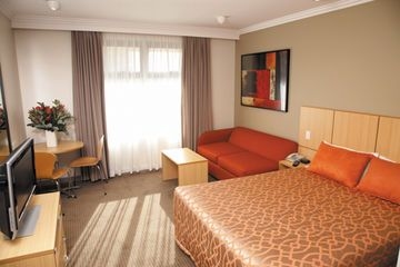 TRAVELODGE4