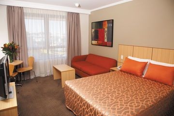 TRAVELODGE3