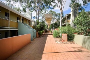 Emu Walk Apartments0