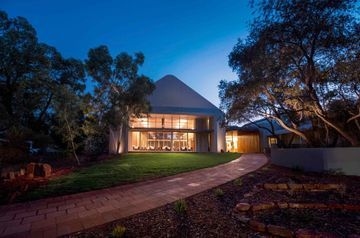 Outback Pioneer Hotel0