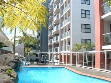 Riverside Hotel0