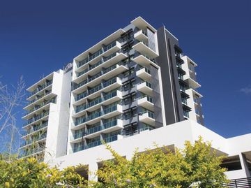 Oaks Grand Gladstone0