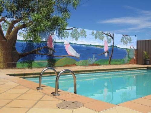 Burke & Wills Mt Isa0