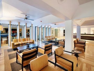 Castaways Resort & Spa1