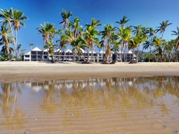 Castaways Resort & Spa4