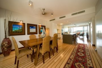 Boathouse Apartments by Outrig3