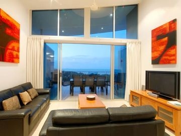 Grand Mercure Azure Sea1