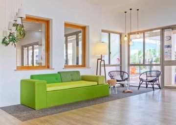 Ibis Styles3