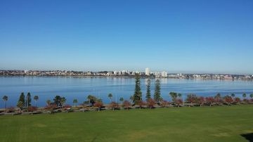 Crowne Plaza Hotel Perth0