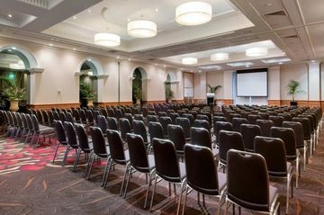 Parmelia Hilton2