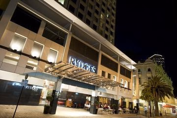 Rydges0