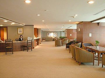 85 Sky Tower Hotel1