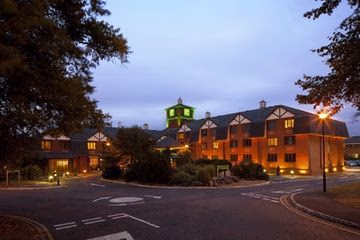 HOLIDAY INN0